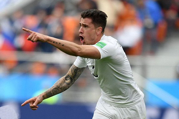 Uruguay giành trọn 3 điểm trong trận đầu ra quân

